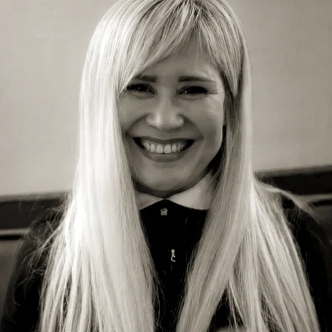 Silvia Mora