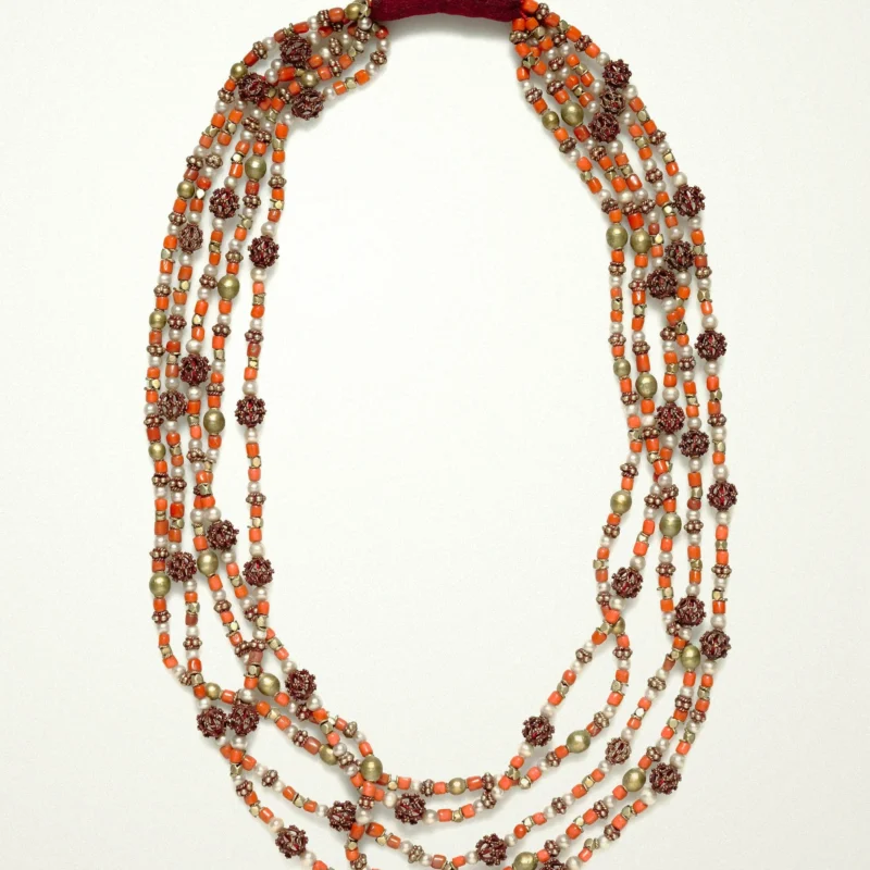 Collana Quattro Fili — Quattro fili, chiusura in tinta.
